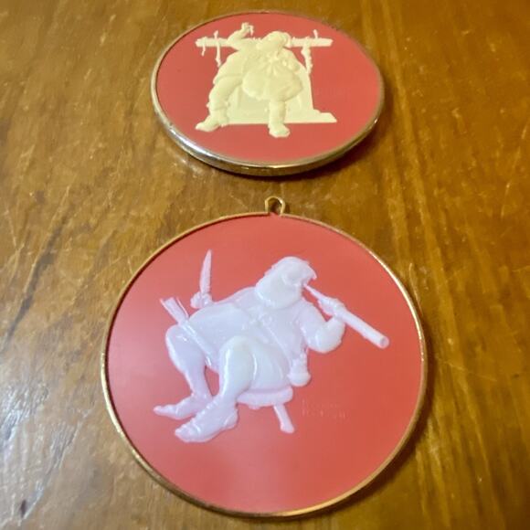 Hallmark Christmas Ornaments Vintage Norman Rockwell 1980-87 Extra 1981 Cameo - Picture 4 of 8